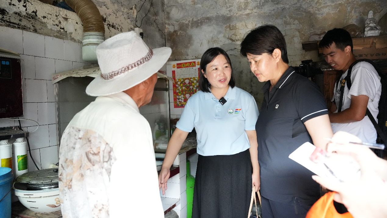 青春暖夕阳!江苏建院开展暑期“三下乡”社会实践活动