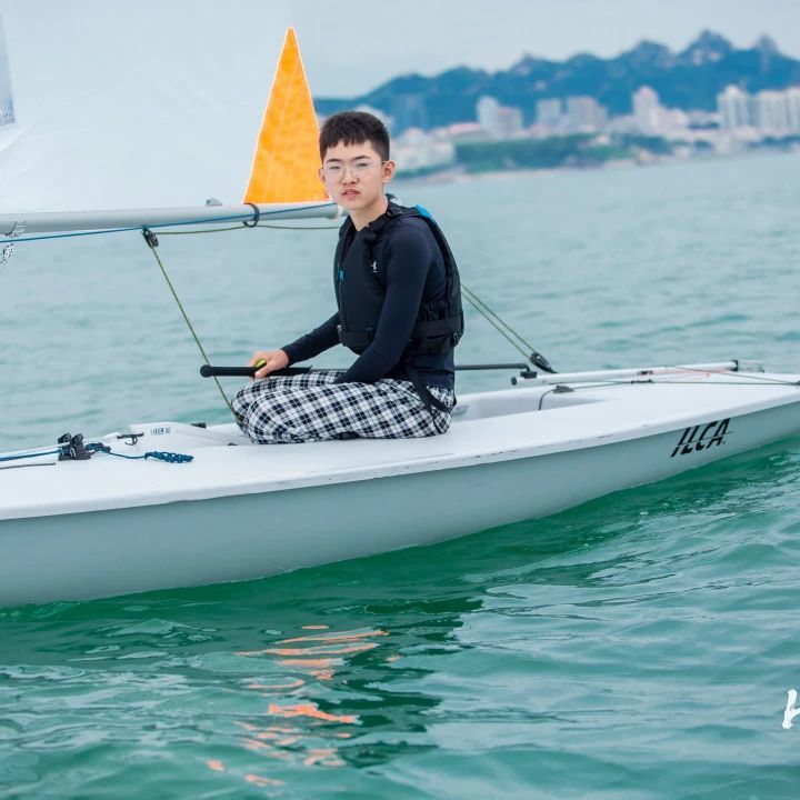 一起走进青春热血的帆船少年的自由夏天！