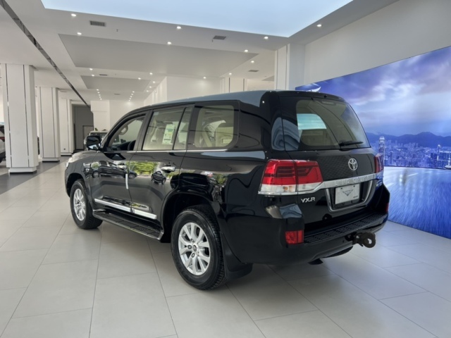 2021款丰田兰德酷路泽5700热销价132万_凤凰网汽车_凤凰网