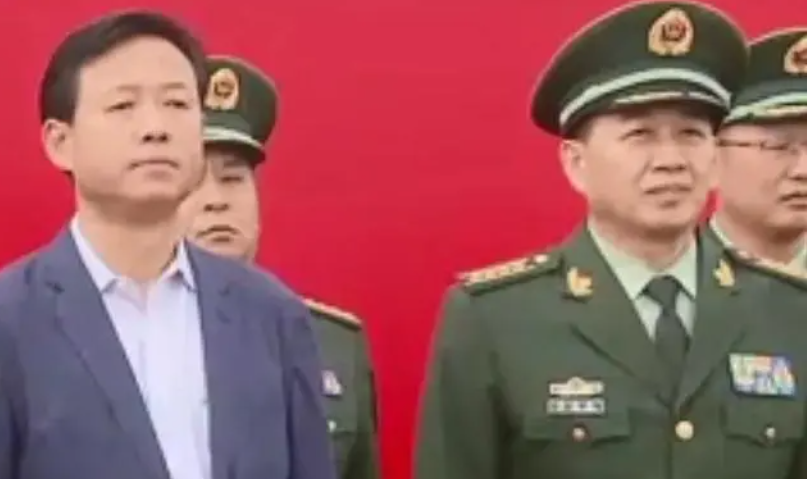 新任江西省军区司令员黄文辉到任