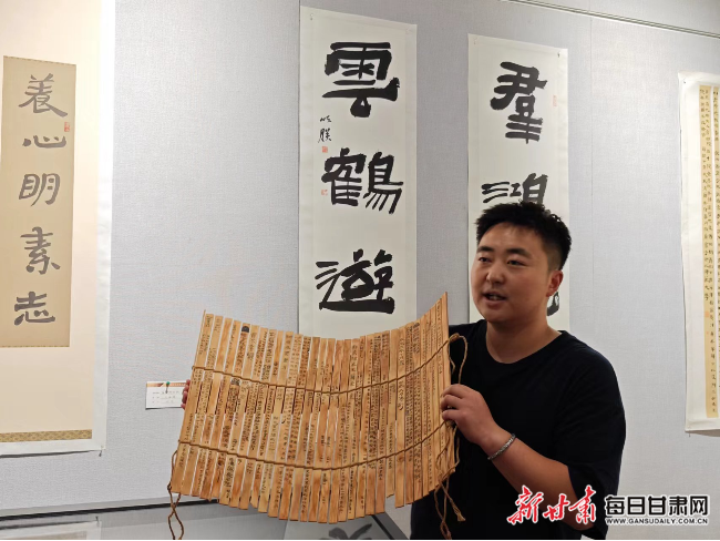 西北师范大学美术学院开展简牍书法展