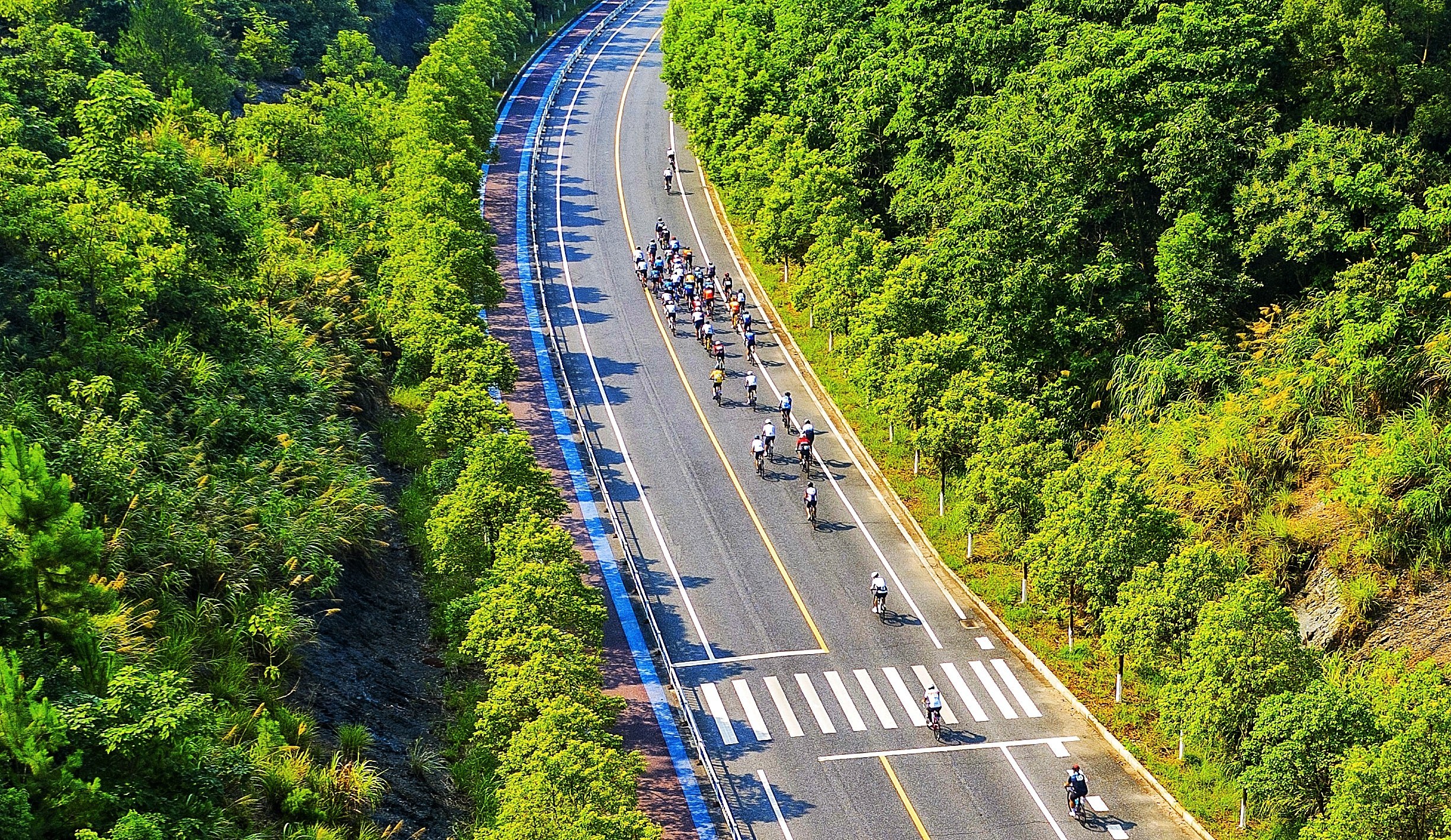 凤凰湾“村环法”自行车赛