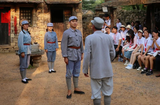 体验临沂红色研学旅游线路 百所高校大学生“走进沂蒙山”