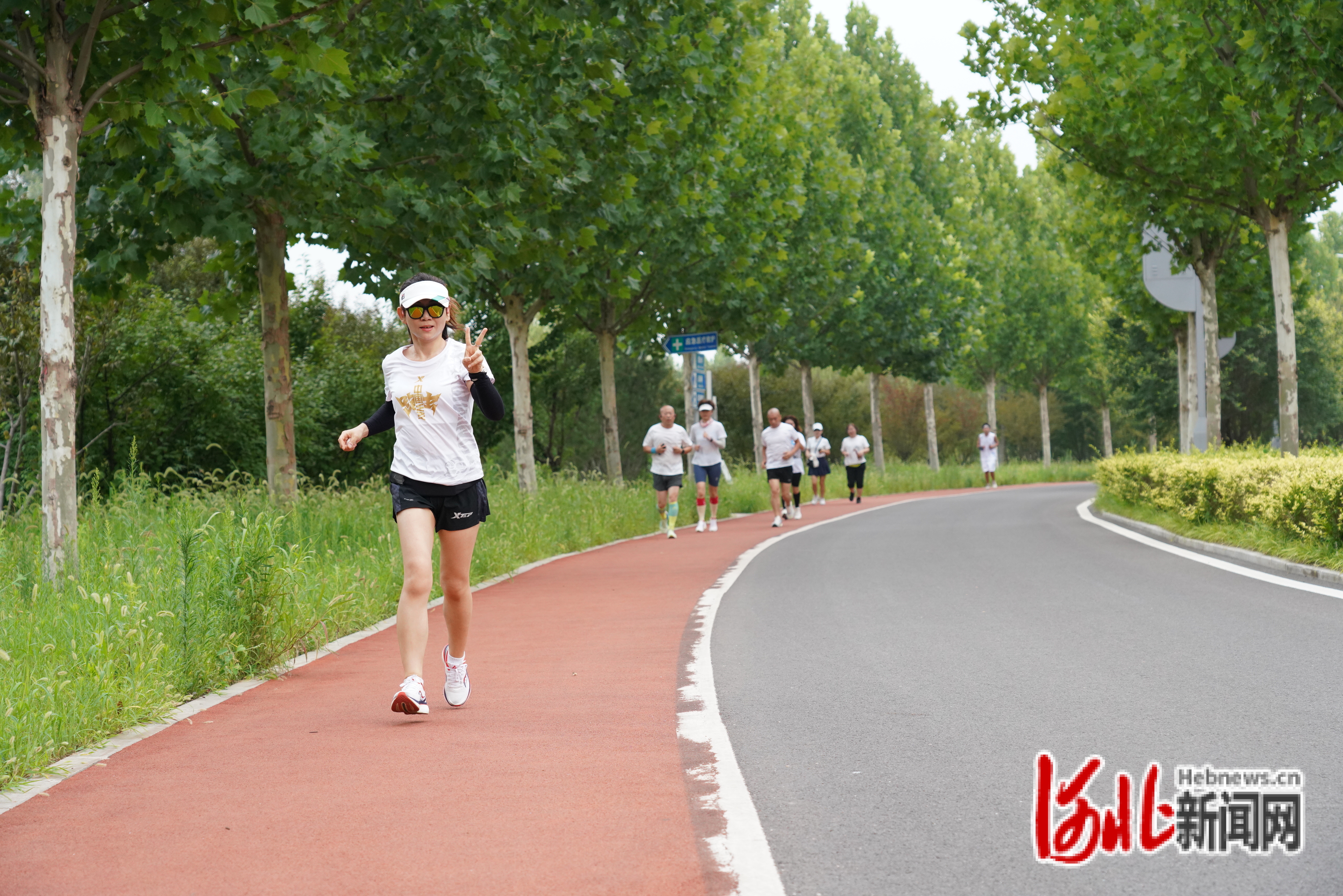 “微光晨跑”活动现场。