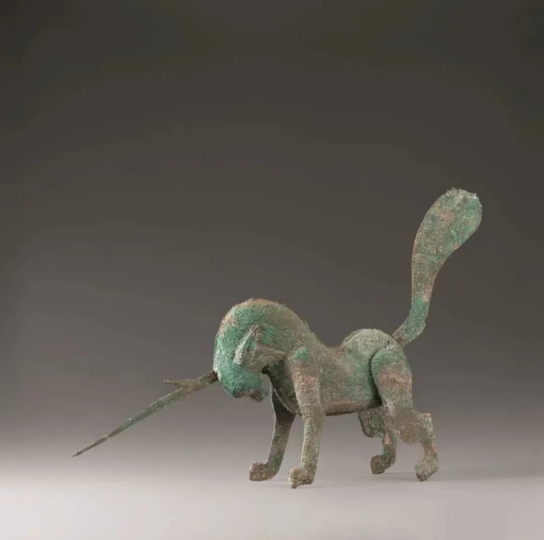 铜独角兽，出土于酒泉市下河清镇，随葬墓中以镇墓辟邪。图源：甘肃省博物馆