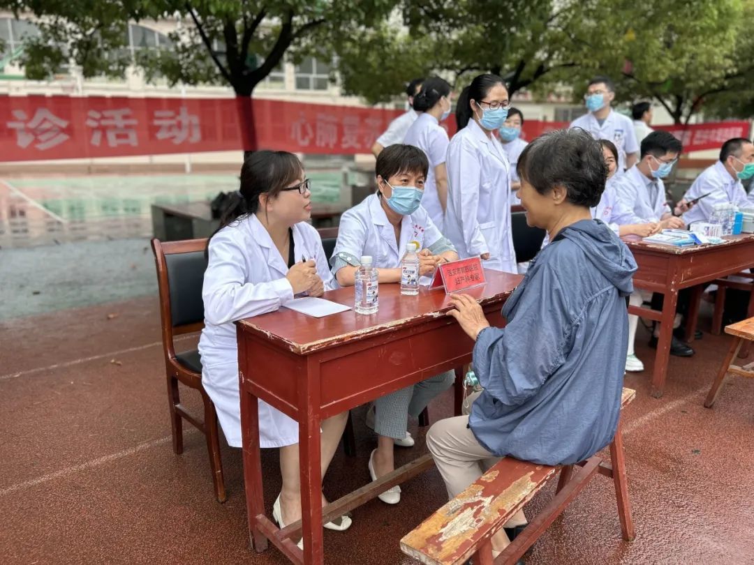 帮扶故事:她是背奶妈妈 也是白河妇产科的引导者