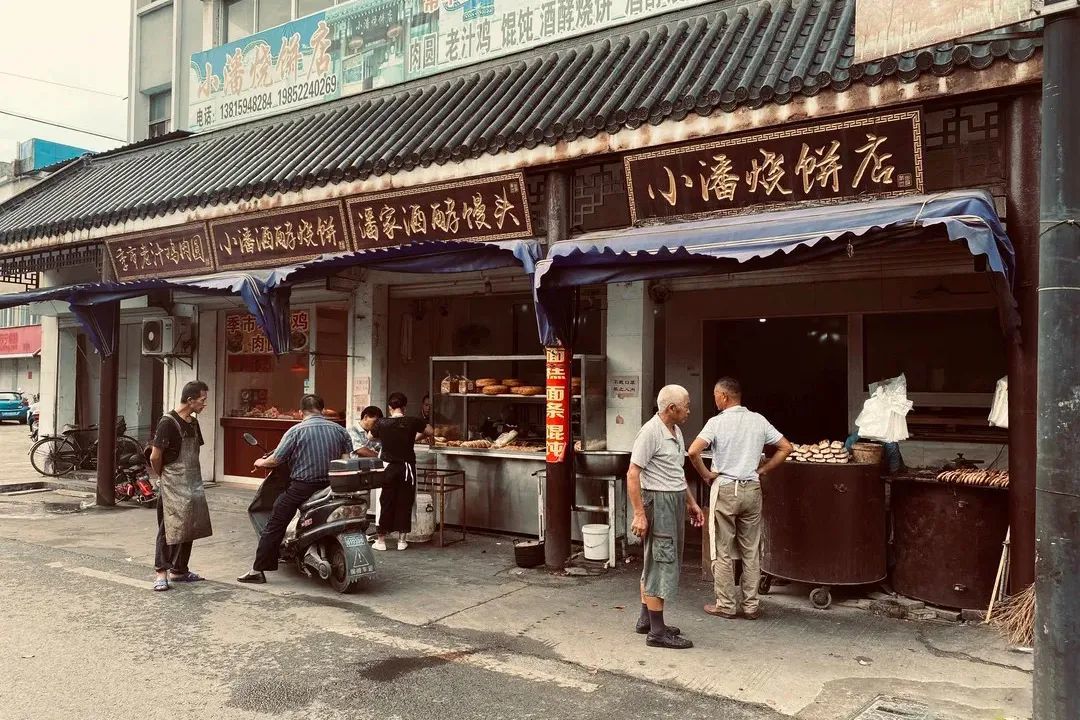 江河湖鮮驚艷，豬肉香哭全國！江蘇最不起眼的小城！