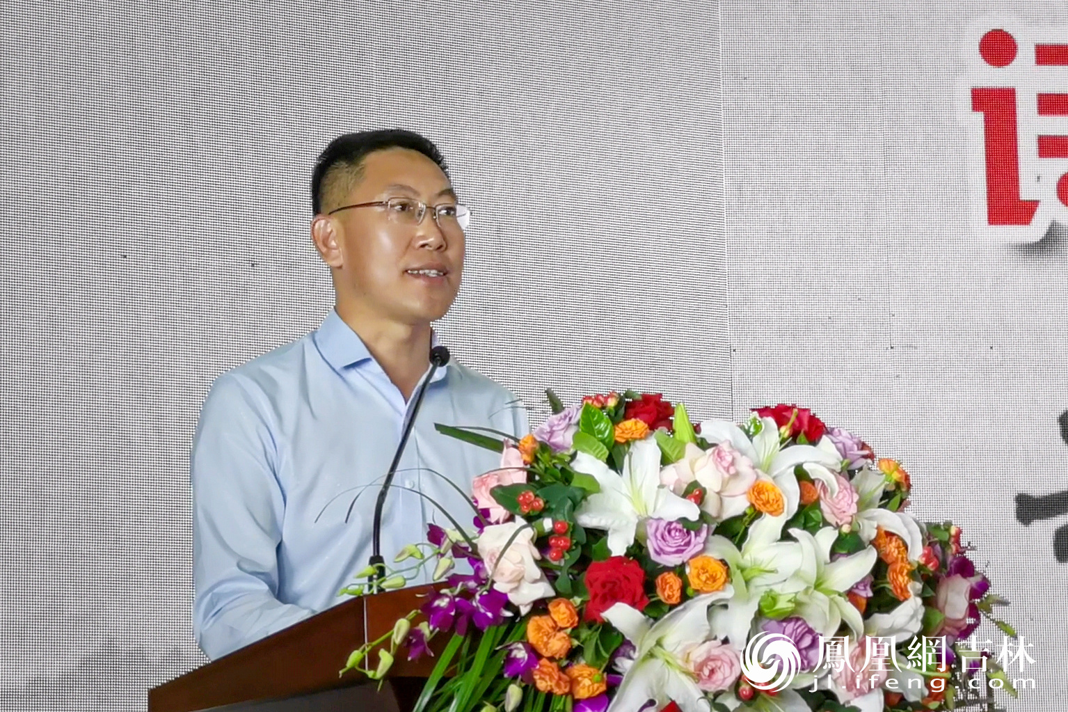 长春市绿园区委常委、宣传部部长杨金玉致辞。 凤凰网吉林 李欣颐/摄