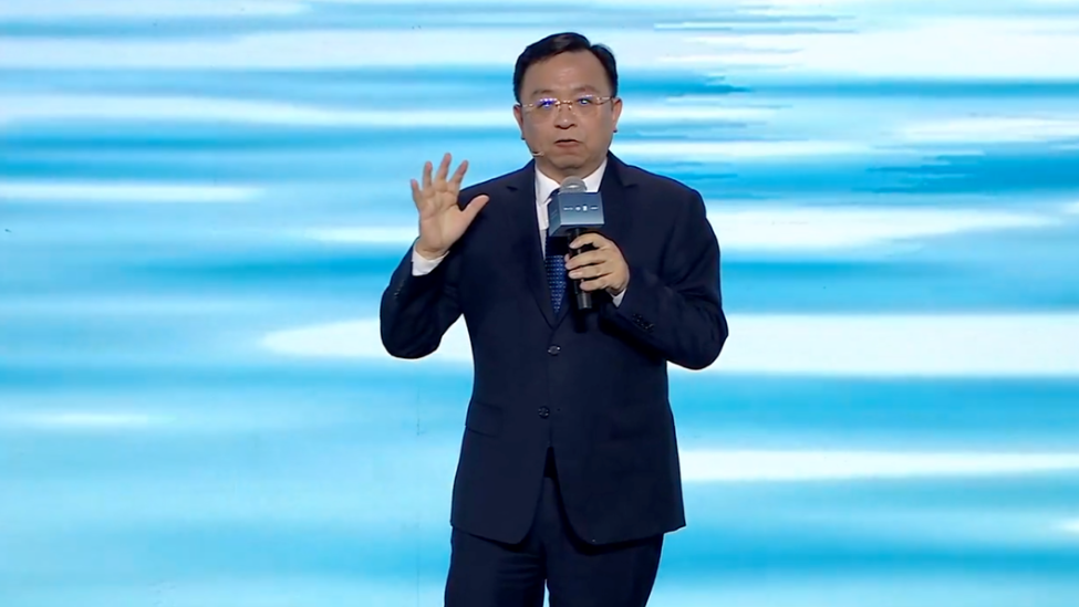 王传福落泪:从2019年比亚迪差点放弃,到500万辆车的里程碑_凤凰网
