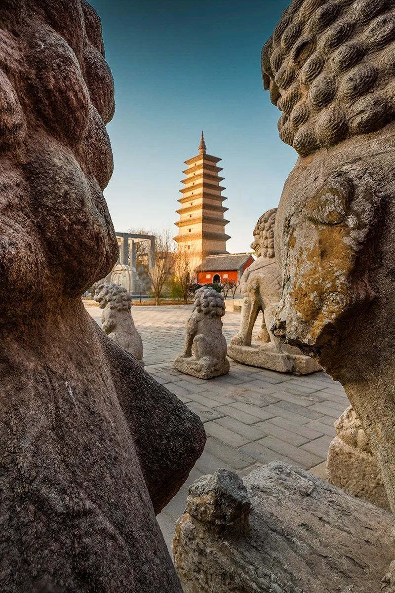 始建于唐代的开元寺须弥塔，风格与西安大雁塔类似。摄影/朱雨生