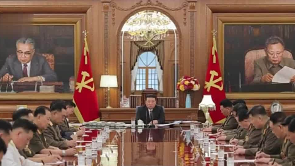 金正恩指导朝鲜劳动党中央军委扩大会议