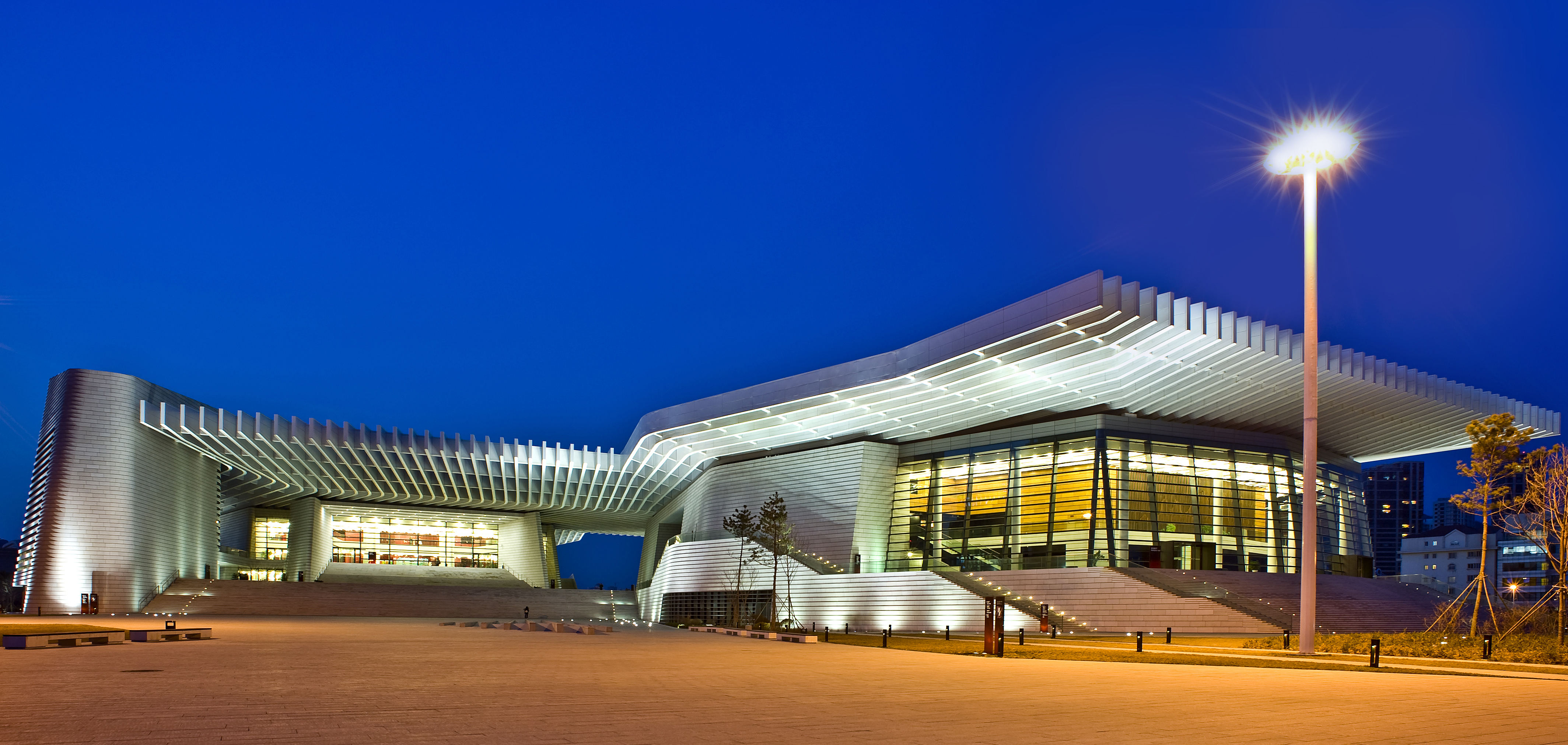 融通中外，艺汇青岛 2023青岛&middot;大剧院艺术节启幕！