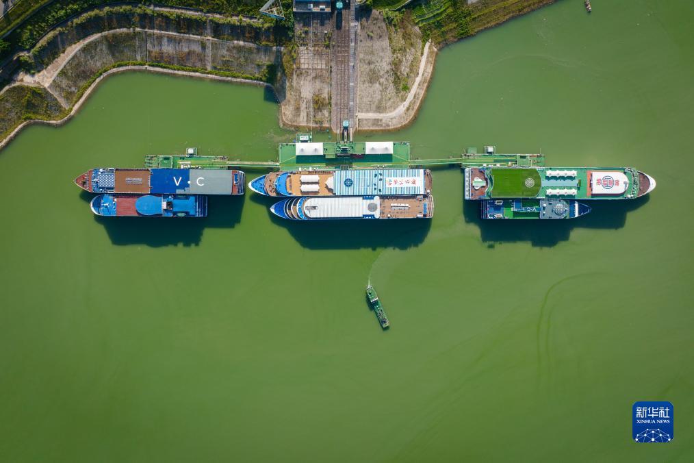 近年来,湖北省宜昌市着力推进岸电建设,建成秭归港