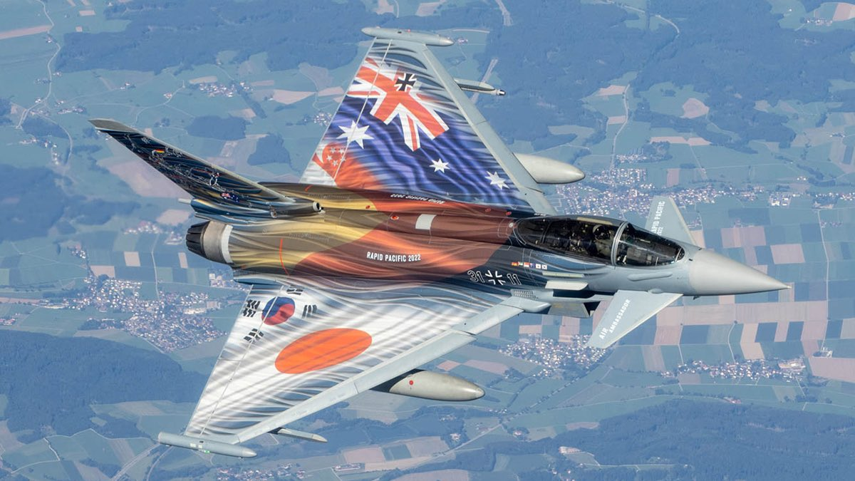 涂上日本等国国旗的德国空军“台风”战机 资料图 图源：美国《星条旗报》