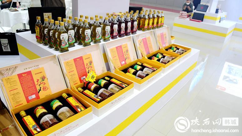 花椒产品。记者 王美娜摄