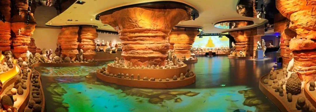 岁月失语，唯石能言。