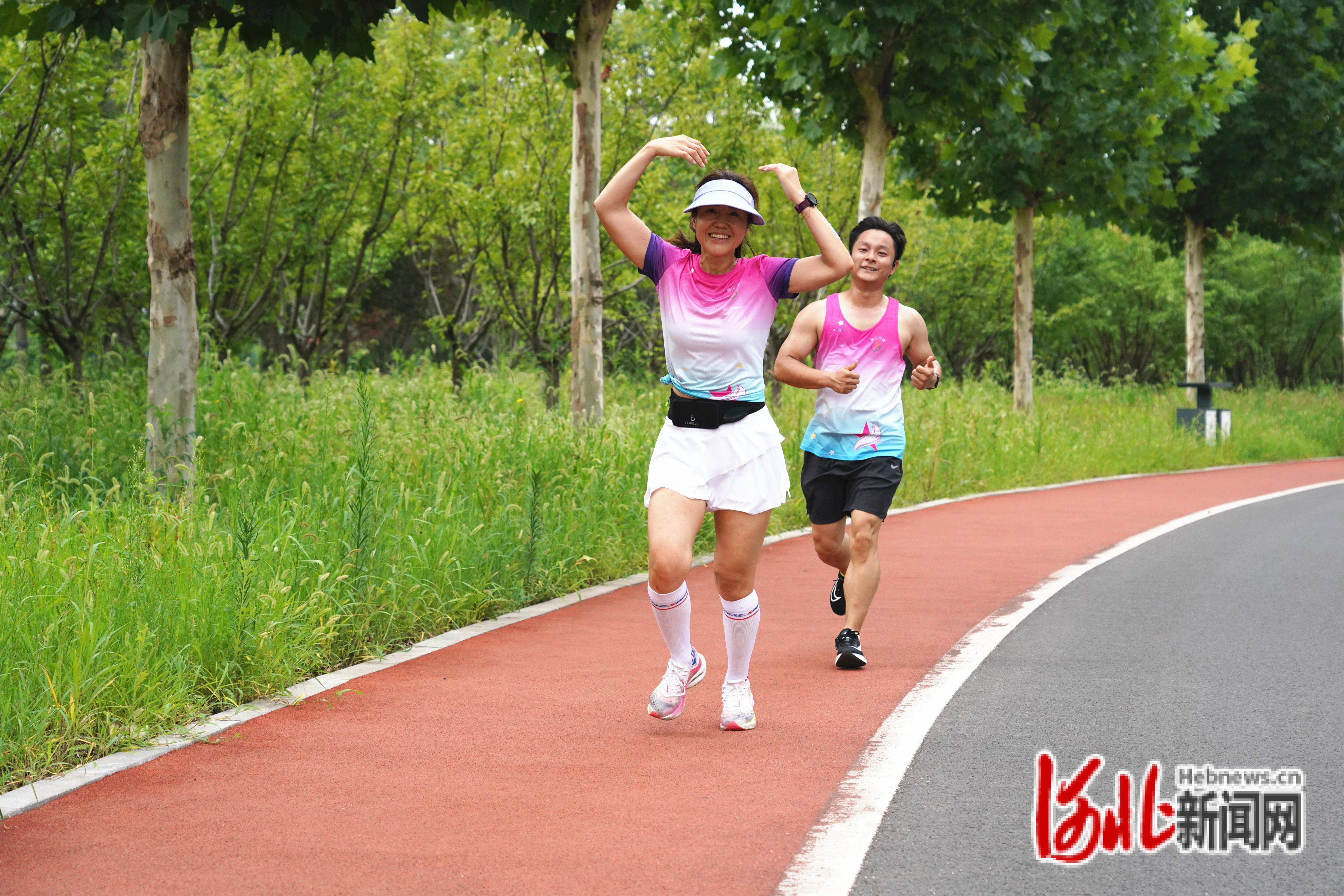 “微光晨跑”活动现场。