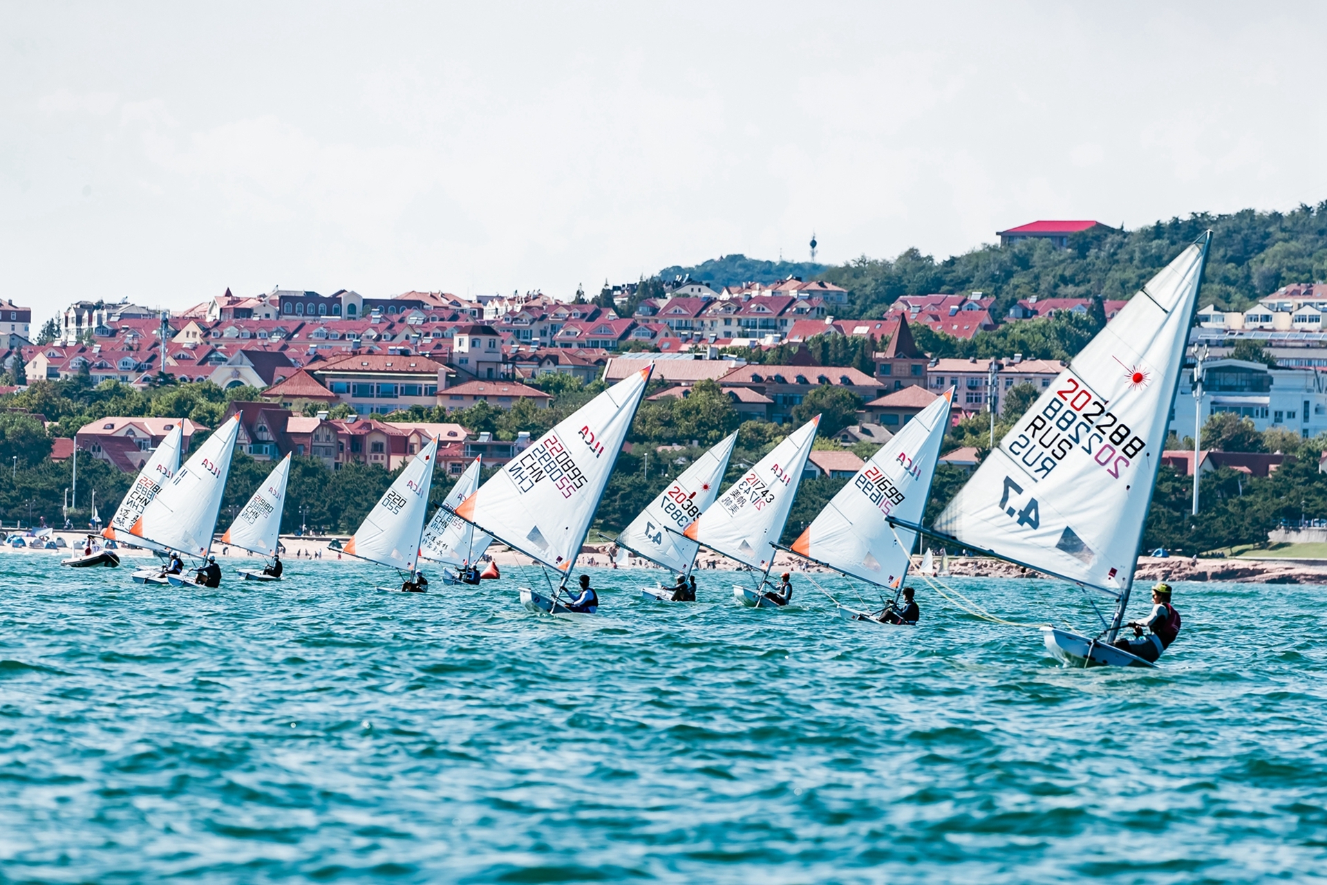 帆竞青岛 逐梦蔚蓝 | 2023青岛国际青少年帆船赛、青岛国际OP帆船营暨帆船赛完美落幕