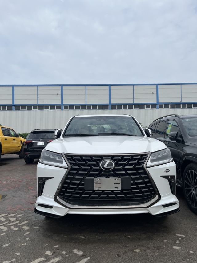 21款中东雷克萨斯lx570黑耀西安180万