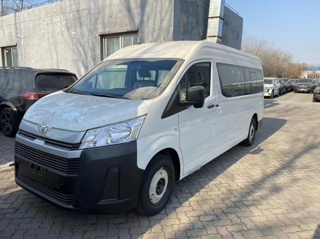 赔钱处理一批丰田海狮价格30多万可升级