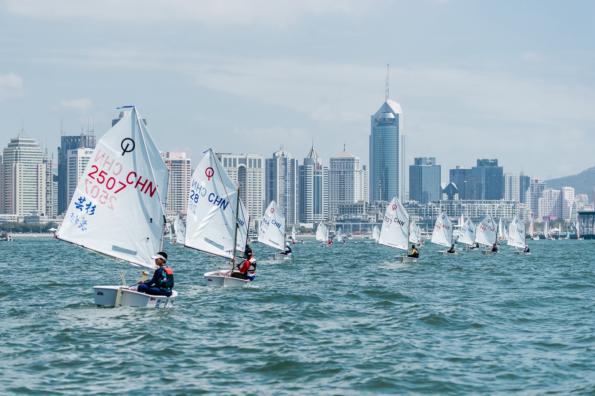 帆竞青岛 逐梦蔚蓝 | 2023青岛国际青少年帆船赛、青岛国际OP帆船营暨帆船赛完美落幕