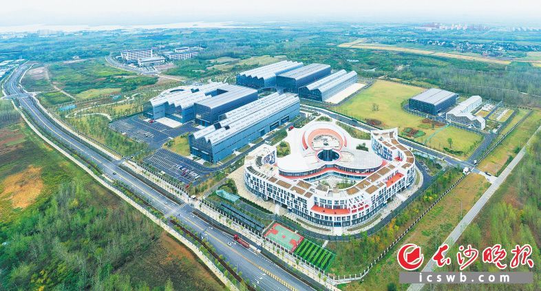 合肥第四个大科学装置——聚变堆主机关键系统综合研究设施（CRAFT）正在建设中。合肥日报记者 张正朋 摄