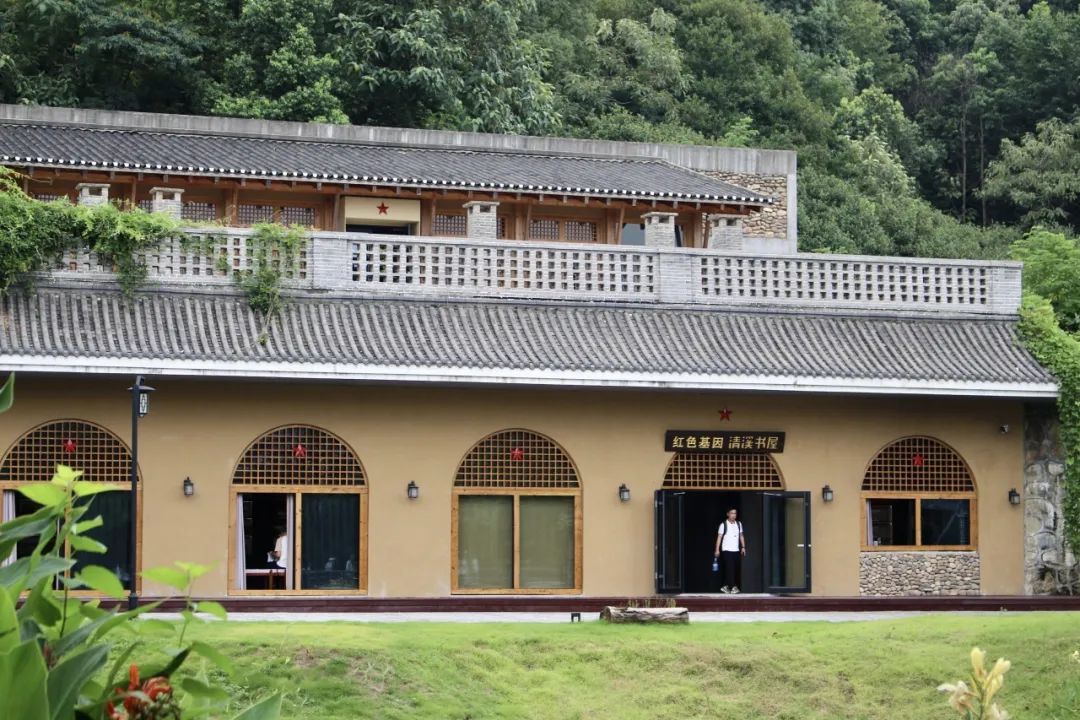 清溪村红色基因书屋。