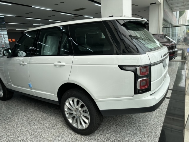 22款路虎揽胜行政p400西安提120万_凤凰网汽车_凤凰网
