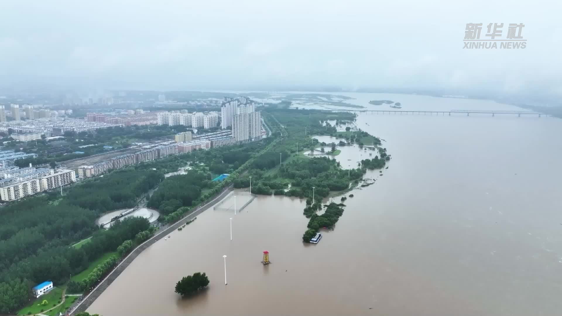 众志成城 防汛救灾丨防汛救灾一线 他们挺身而出