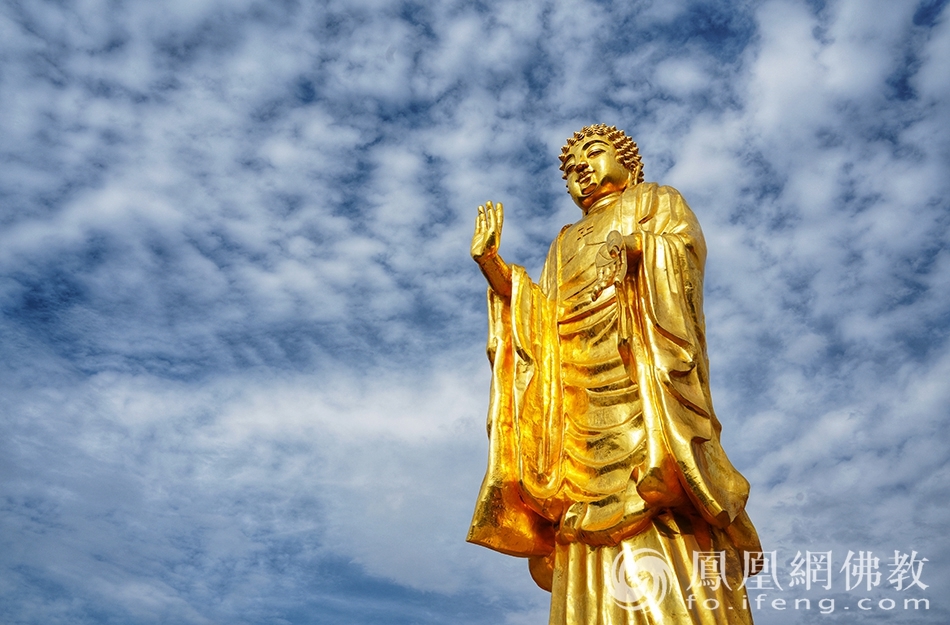 打卡乌鲁木齐红光山大佛寺:近距离感受西北第一大佛的庄严神圣