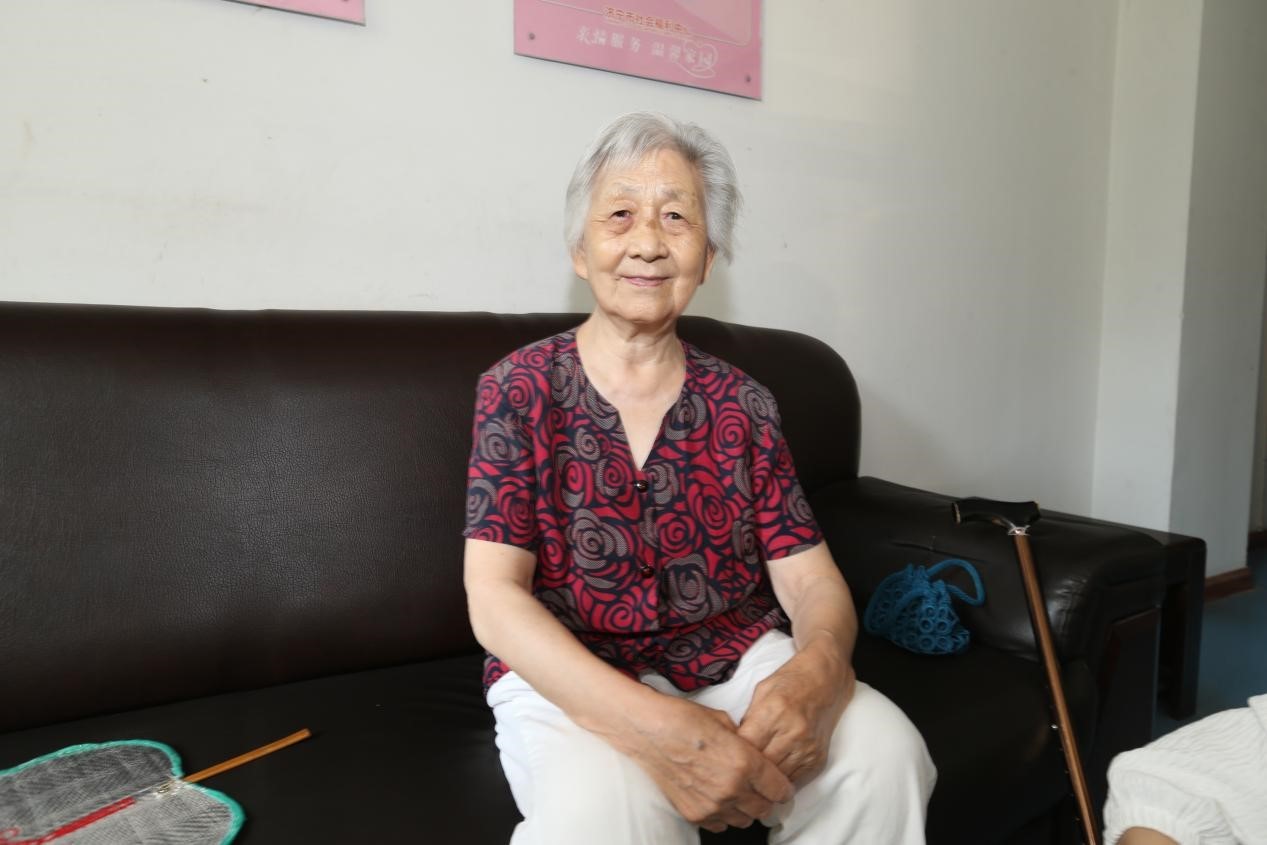 宋正玲老人对养老中心的生活很满意