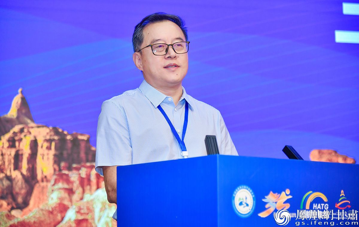 自然资源部国土空间生态修复司原司长、国家公园专家委员会委员周远波表示，应使宝贵资源得到节约集约和高效利用。