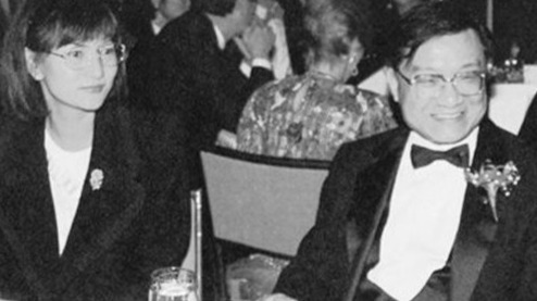 1976年金庸与第三任妻子林乐怡结婚，两人最终携手到老
