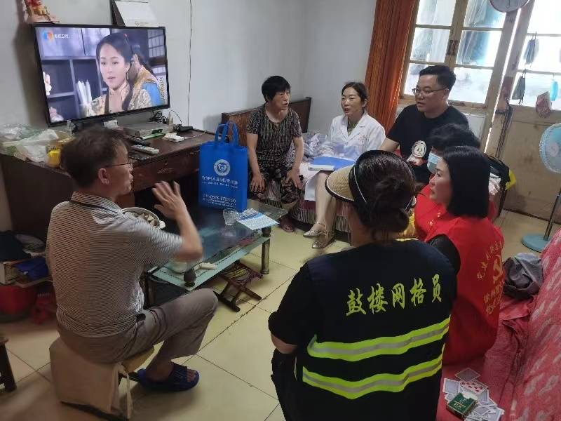 鼓楼区黄楼街道：兜牢民生底线 托起群众身边“稳稳的幸福”