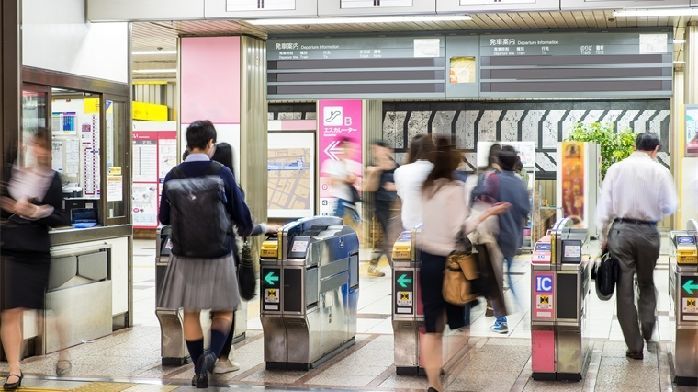 你上班通勤时间多长?报告:全国仍有超1400万人口承受极端通勤【附城市交通拥堵分析】_凤凰网