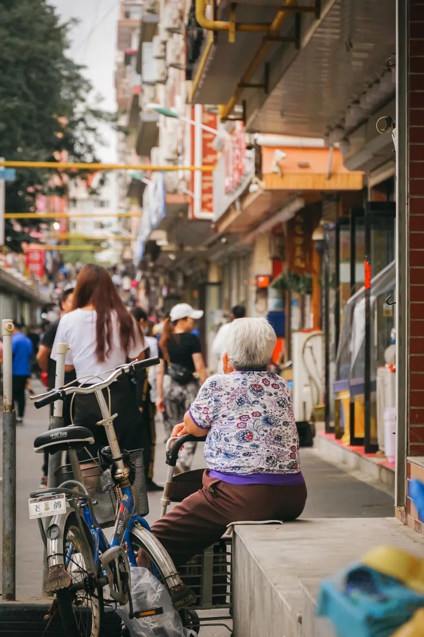 去了珠峰才知道，这里的路标是尸体；去了汤加才知道，无论男女都不穿裤子......,第57张