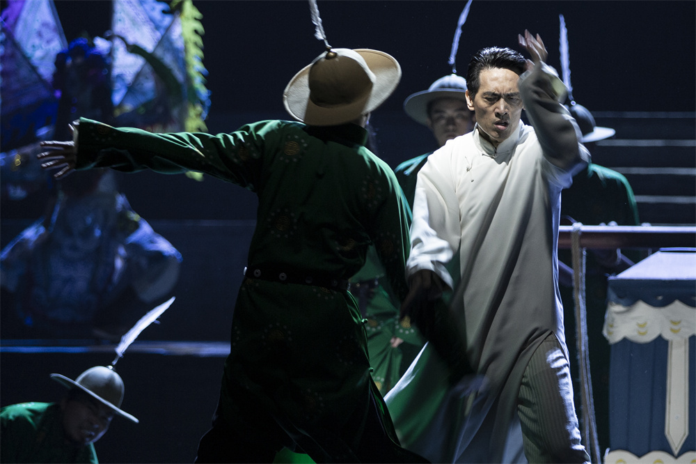 《搭手飞人》剧照