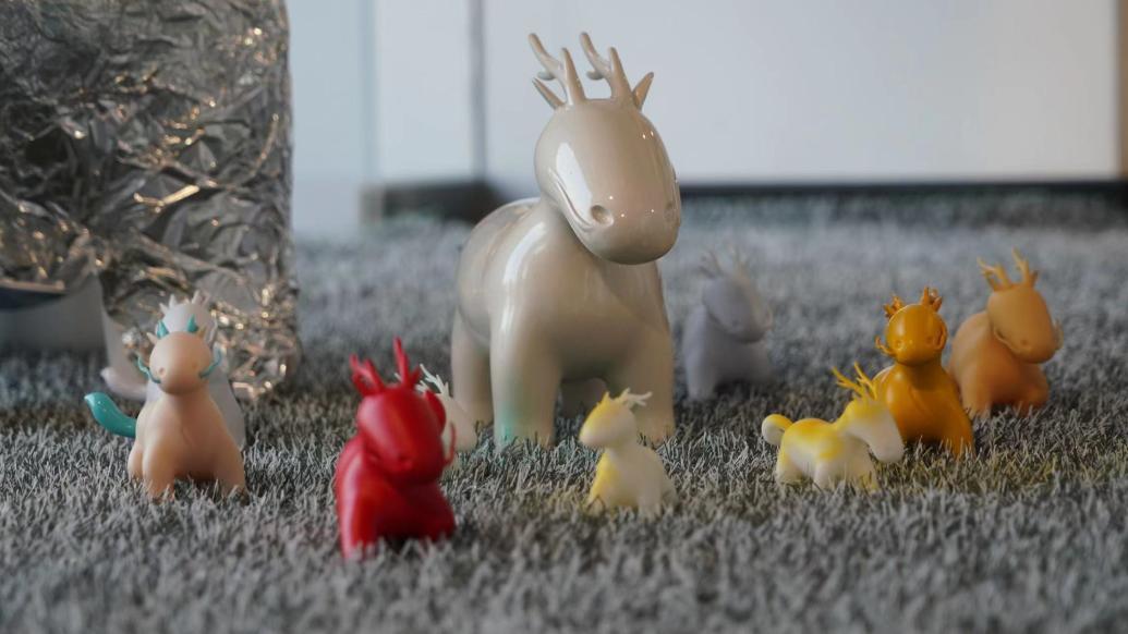 用艺术传达“龙马精神”,小龙马太空环游艺术展开幕_凤凰网视频_凤凰网