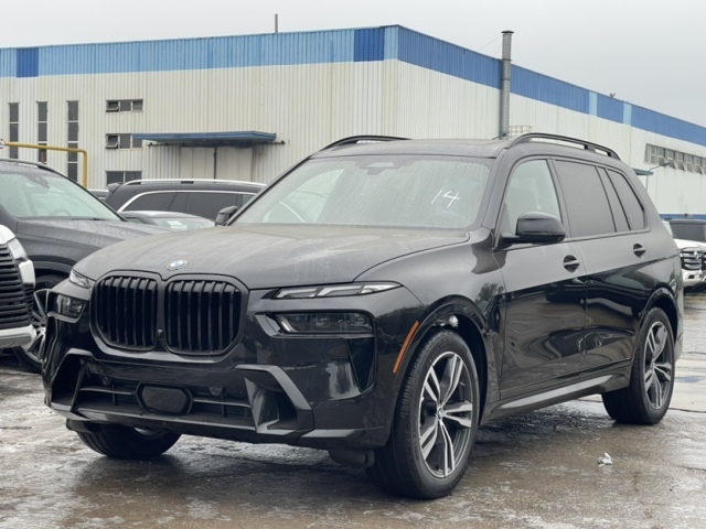 24款宝马x7m运动pro行政西安110万