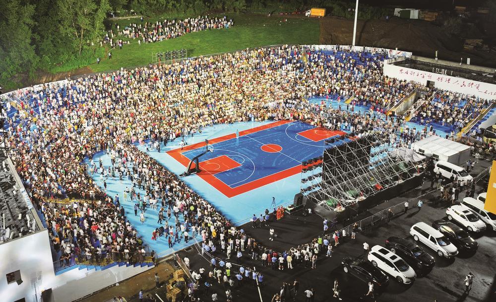 体育赛事精彩纷呈，让群众现场感受竞技体育魅力。