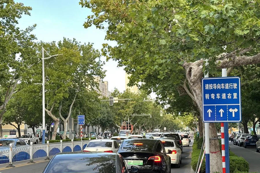 @聊城车主，城区这个路口新增“左转右置”车道！千万别走错了！