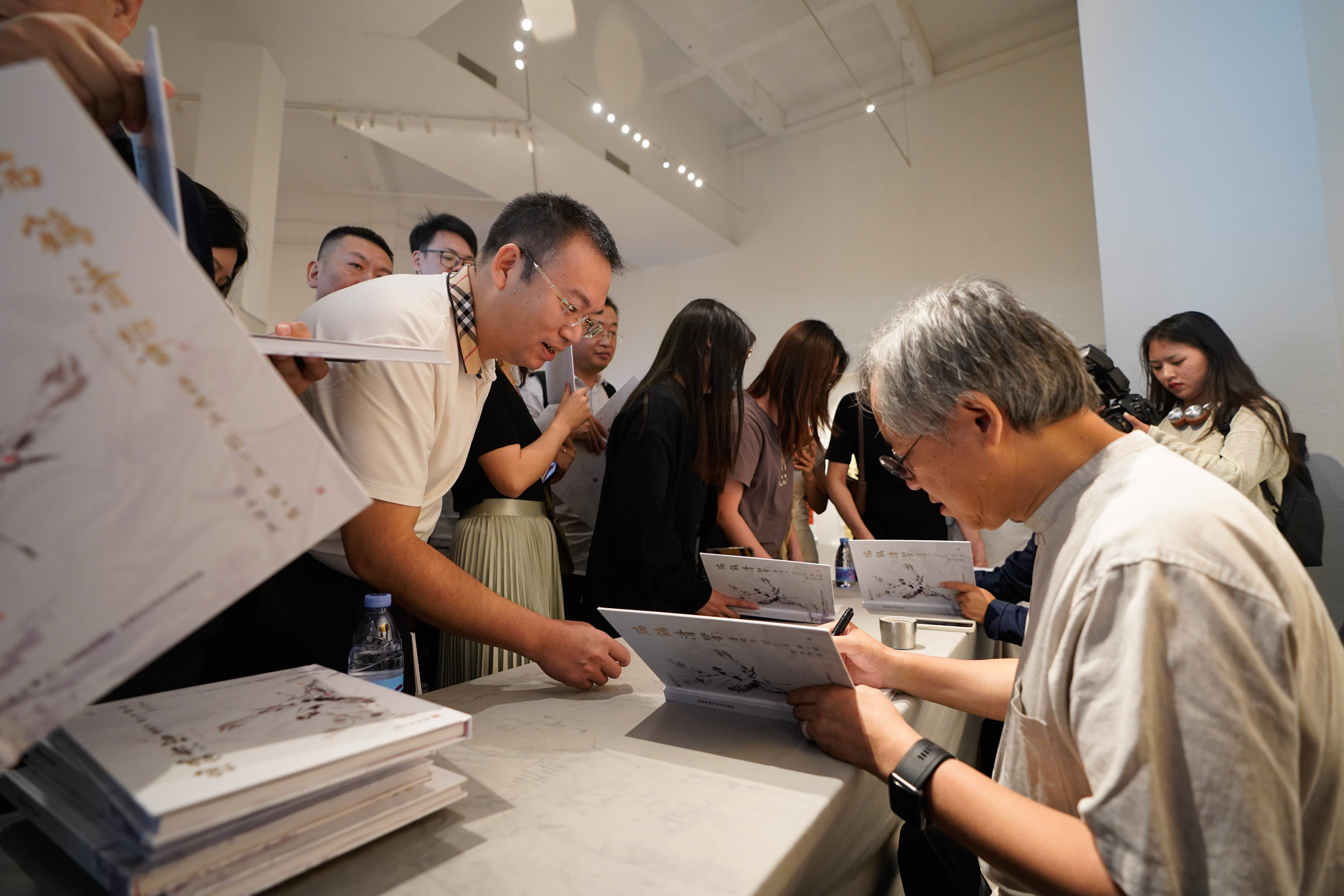 “瑞鹤清响——鲁晓波张子康谢小铨书画作品联展”亮相东莞