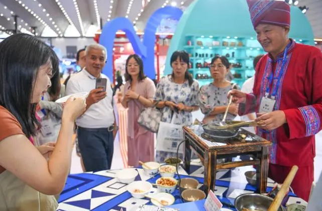 文旅融合与乡村振兴双向互动 西部文博会上的“诗意邂逅”凤凰网陕西_凤凰网