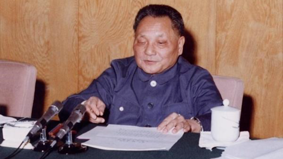 邓小平诞辰119周年:一个伟大的俗人_凤凰网