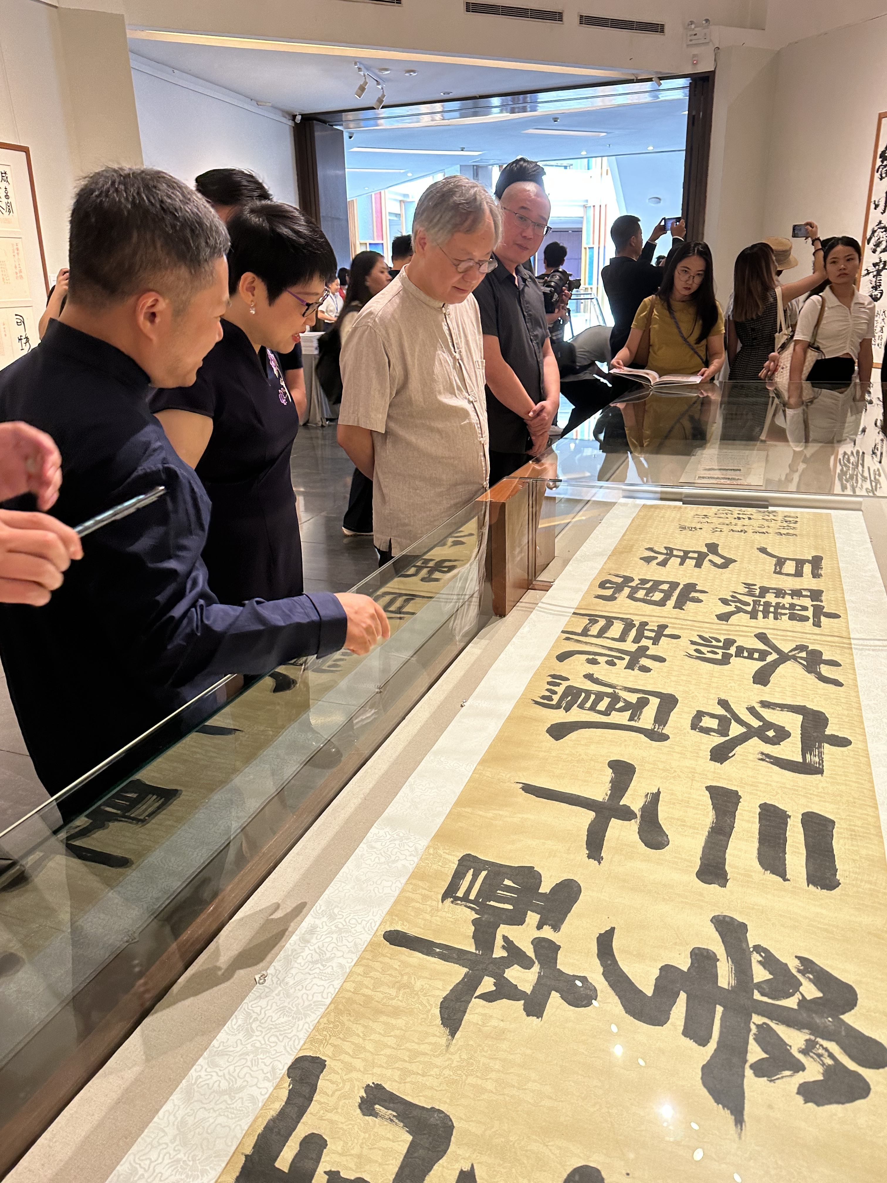 “瑞鹤清响——鲁晓波张子康谢小铨书画作品联展”亮相东莞