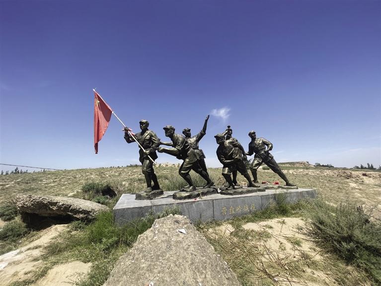 营盘岭战役纪念雕塑