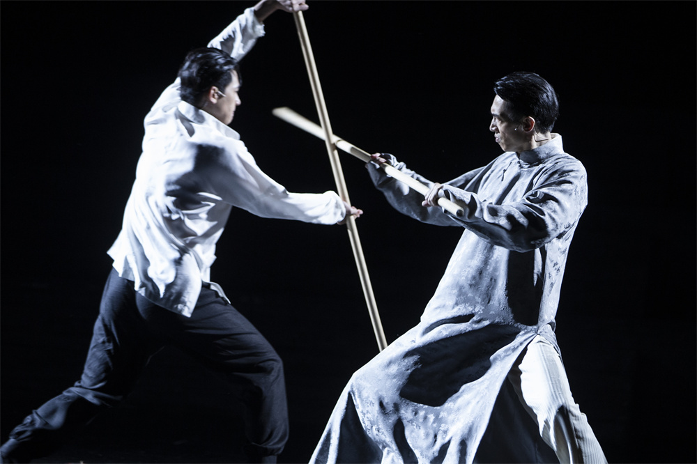 《搭手飞人》剧照