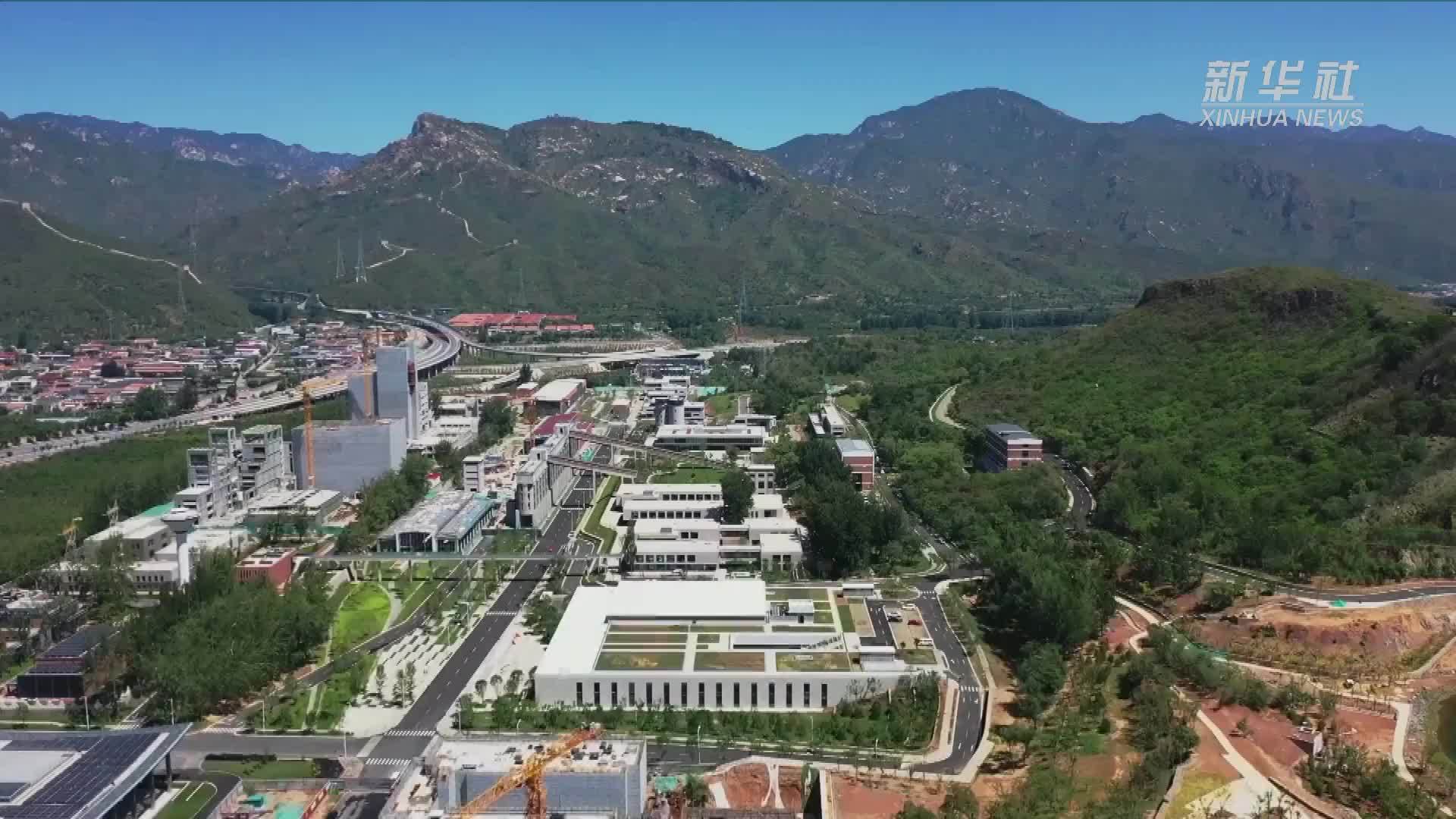 新华全媒+｜矿石坑变身科技园：一座水泥厂的绿色转型