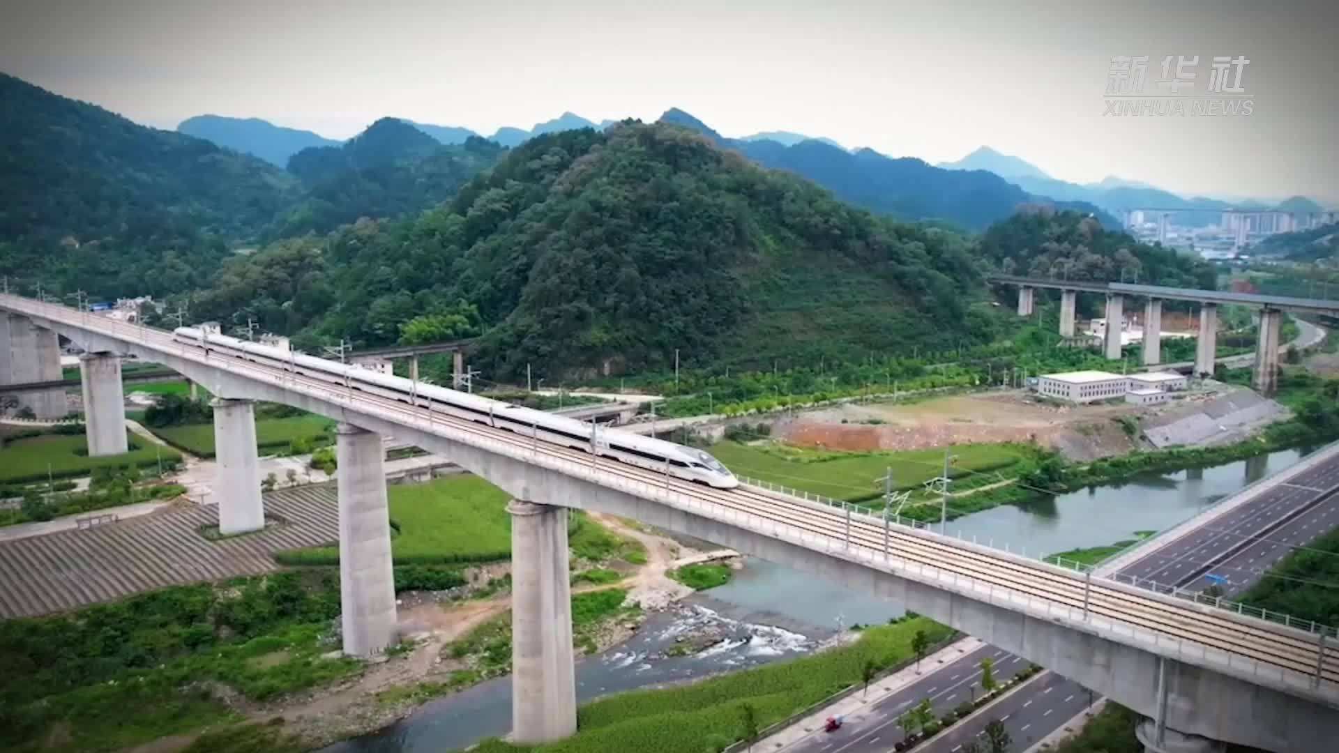 生态贵南：穿越九万大山 遇见“世遗荔波”