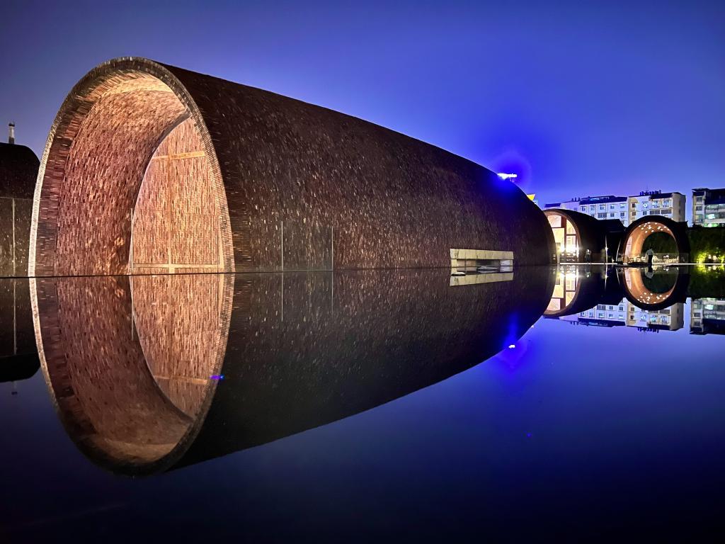 御窑博物馆夜景.新华社记者卢哲 摄